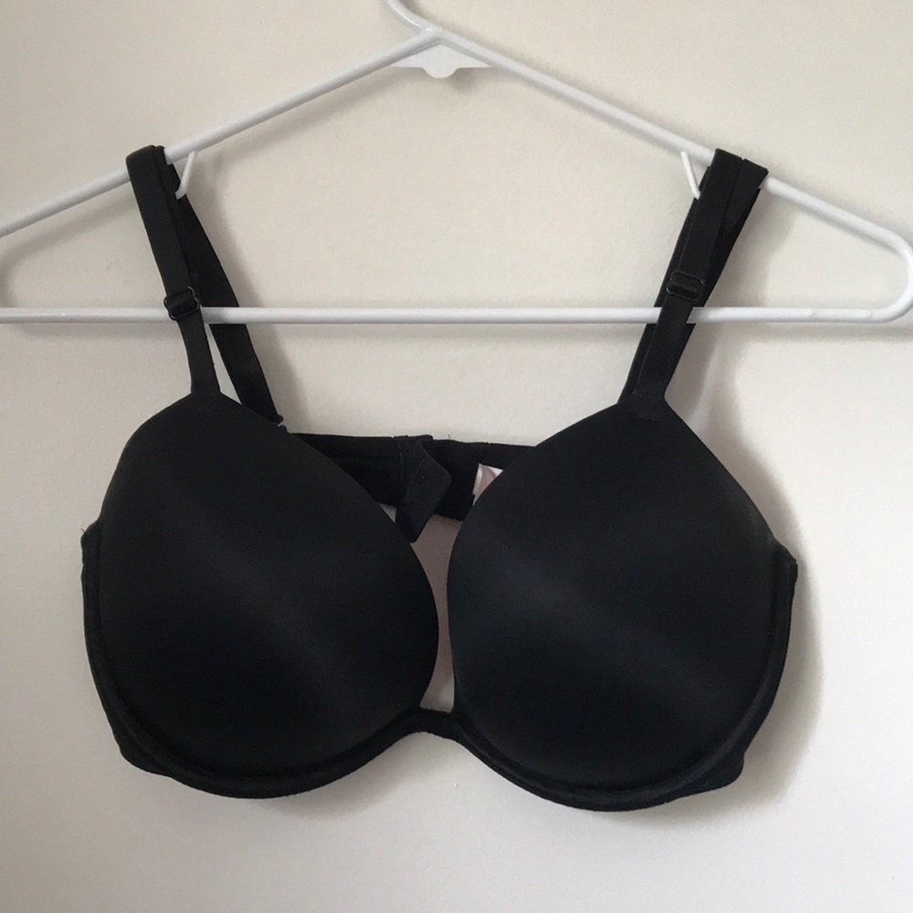 Black Victoria’s Secret Bra